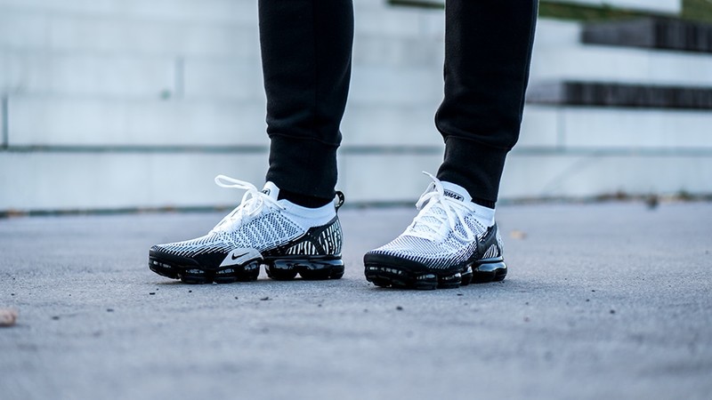 Air vapormax flyknit 2 *zebra* (white / black - total orange) sale